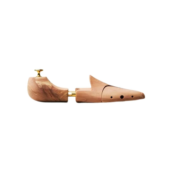 Cedar Shoe Tree
